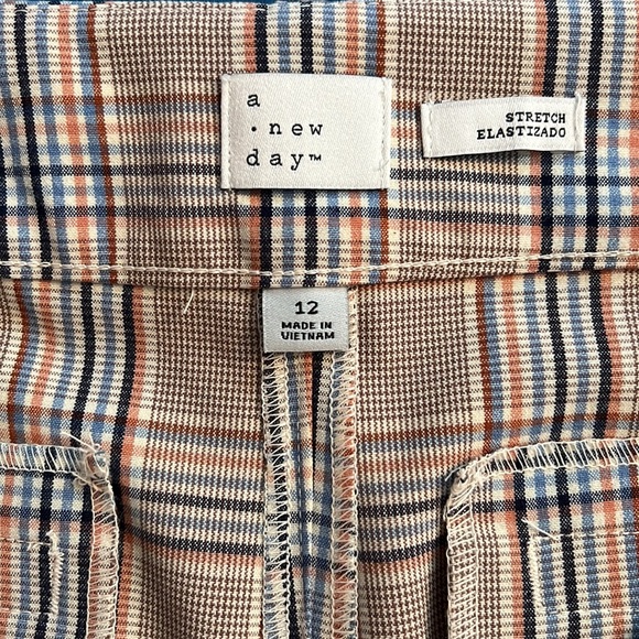 Lightweight plaid ankle length trousers - Picture 4 of 5